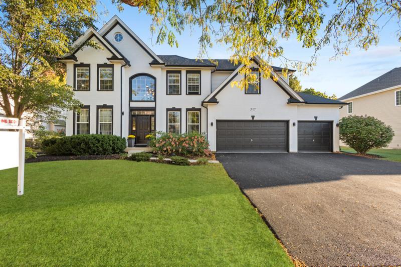 517 Meadowwood Ln., Oswego, IL 60543