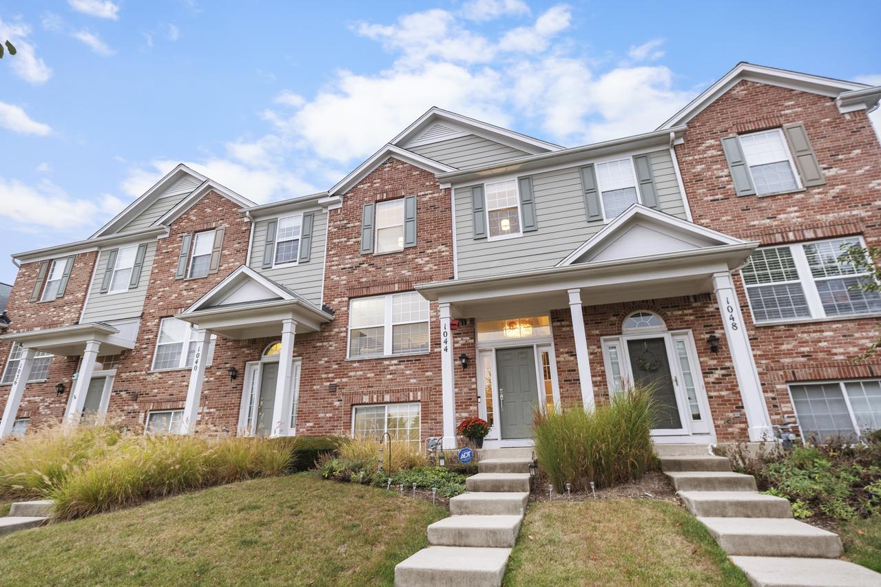 1044 Reserve Dr., Elgin, IL 60124