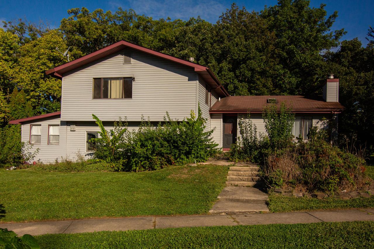 754 Mission Ave., University Park, IL 60484