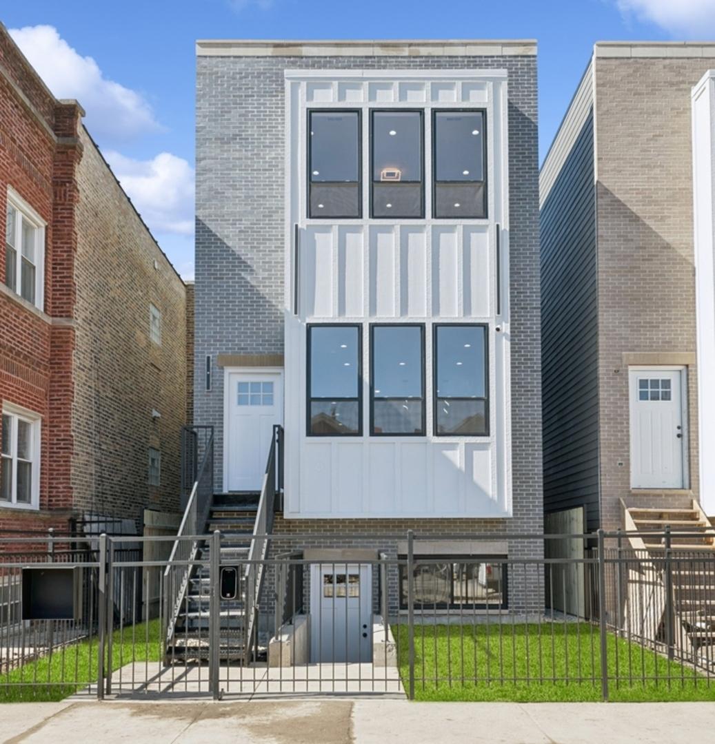 3216 W Polk St., Chicago, IL 60624