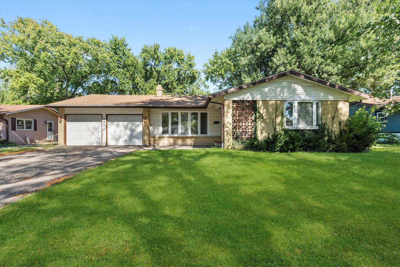 824 Oxford St., Downers Grove, IL 60516