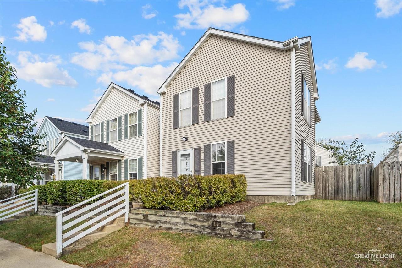 1636 Linden Park Ln., Aurora, IL 60504