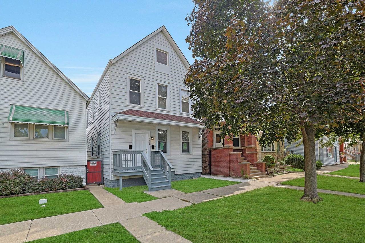 3019 S 49th Ave., Cicero, IL 60804