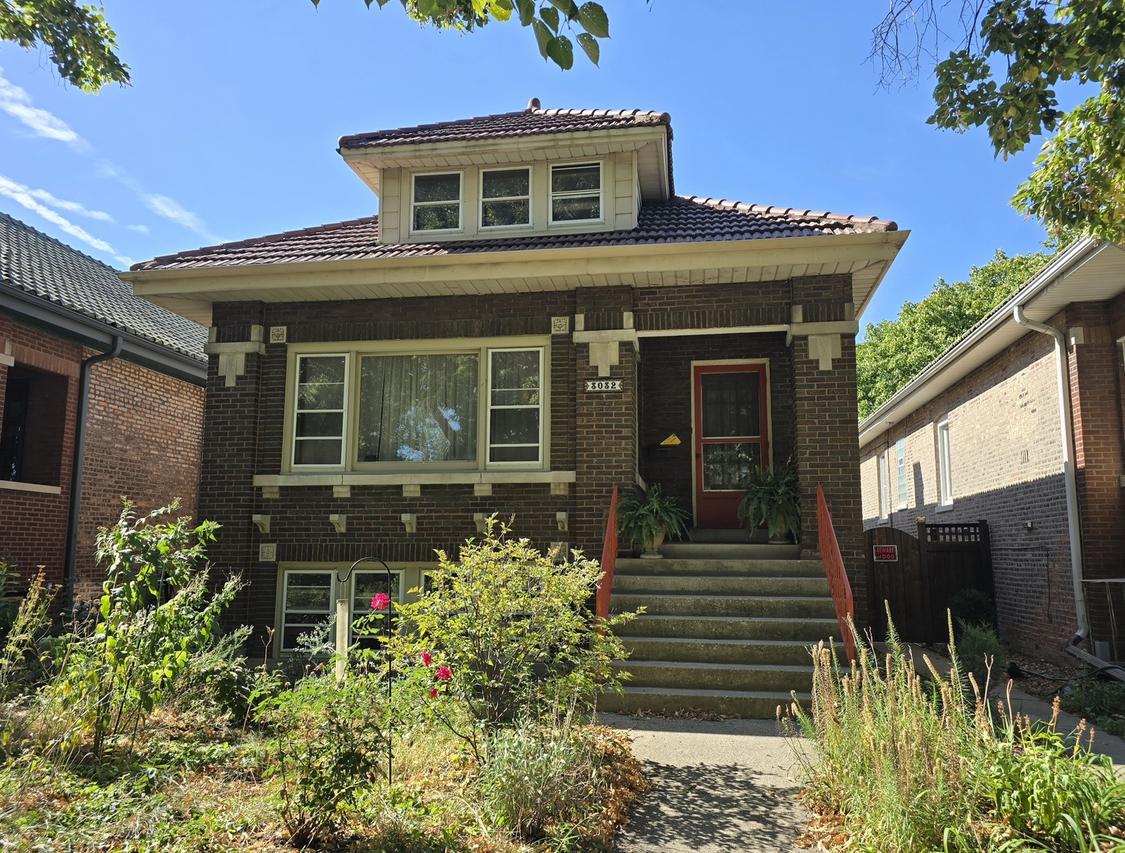 3032 Wisconsin Ave., Berwyn, IL 60402