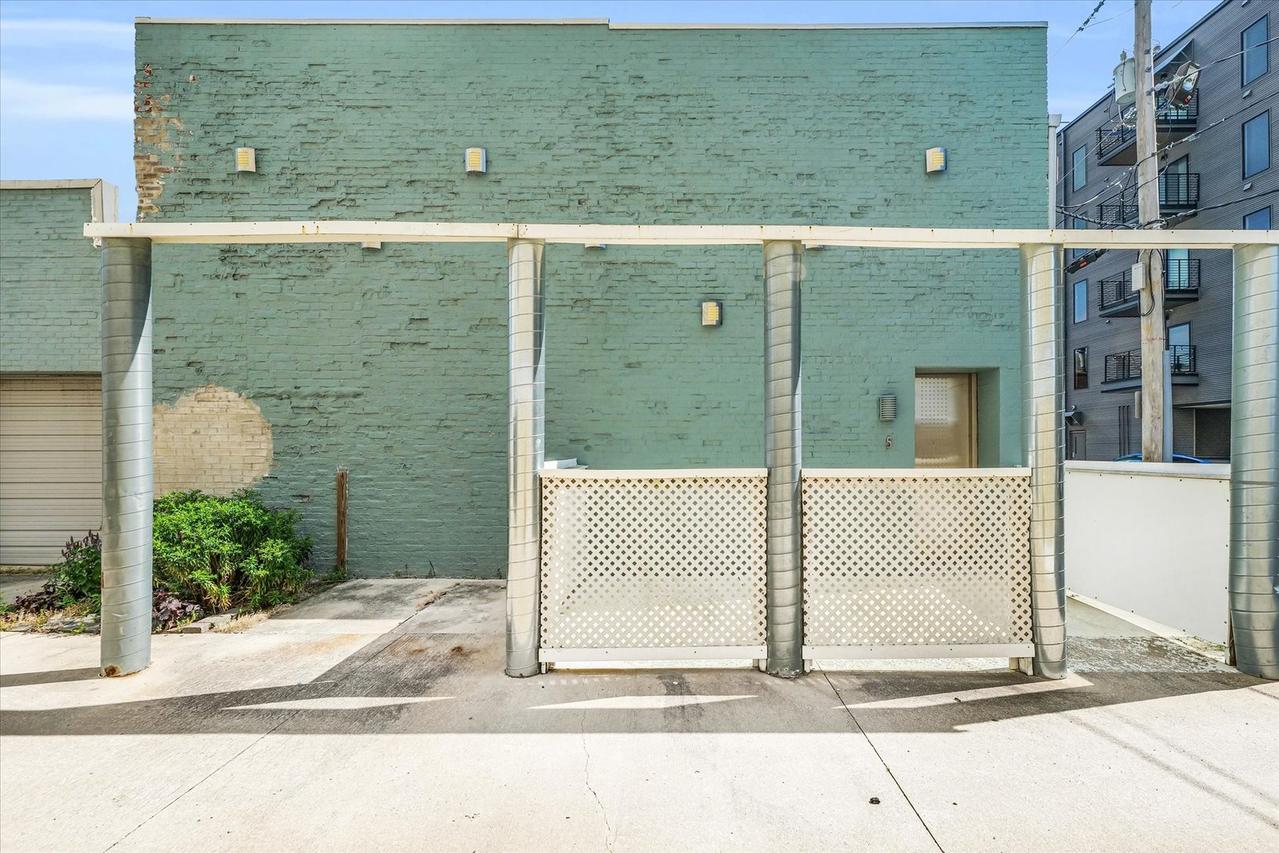 5 E Columbia Ave., Champaign, IL 61820