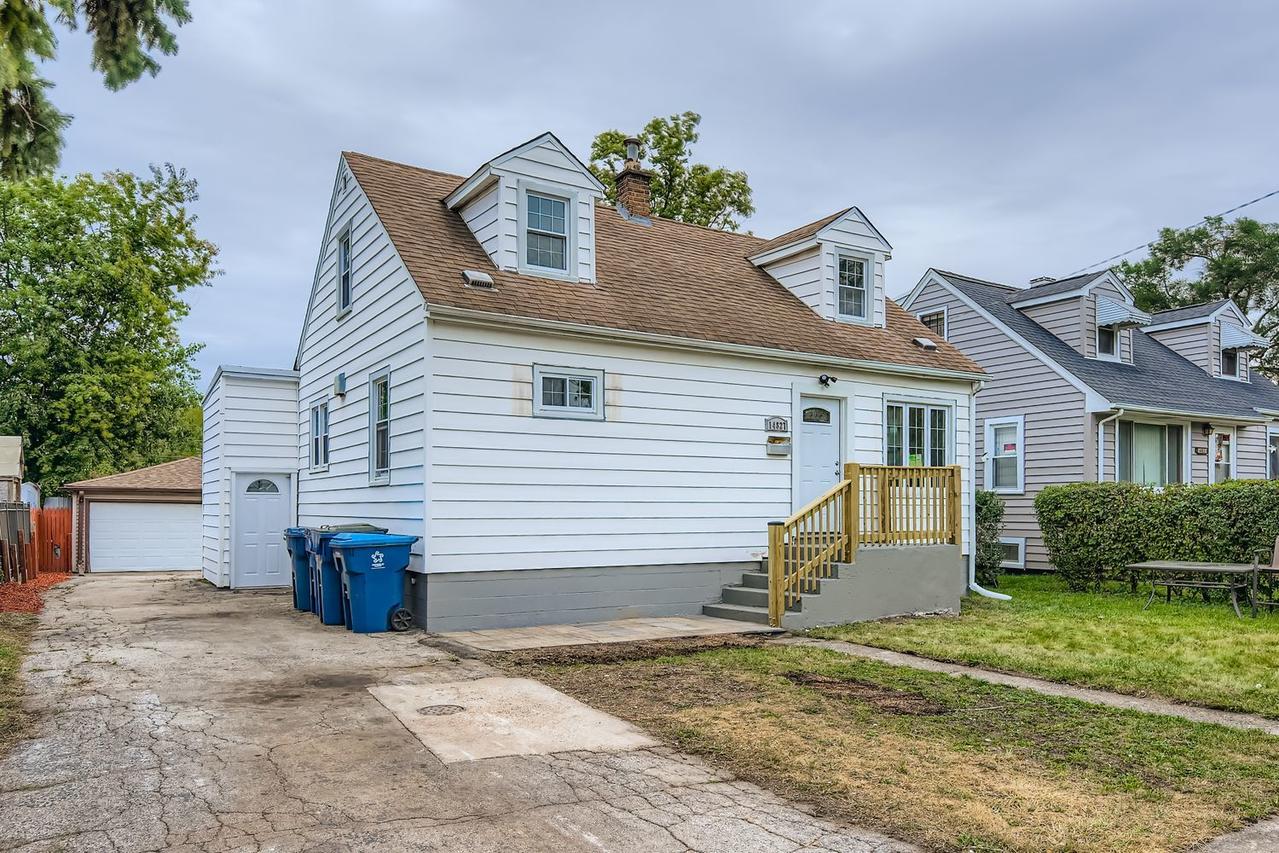 14827 Kenneth Ave., Midlothian, IL 60445