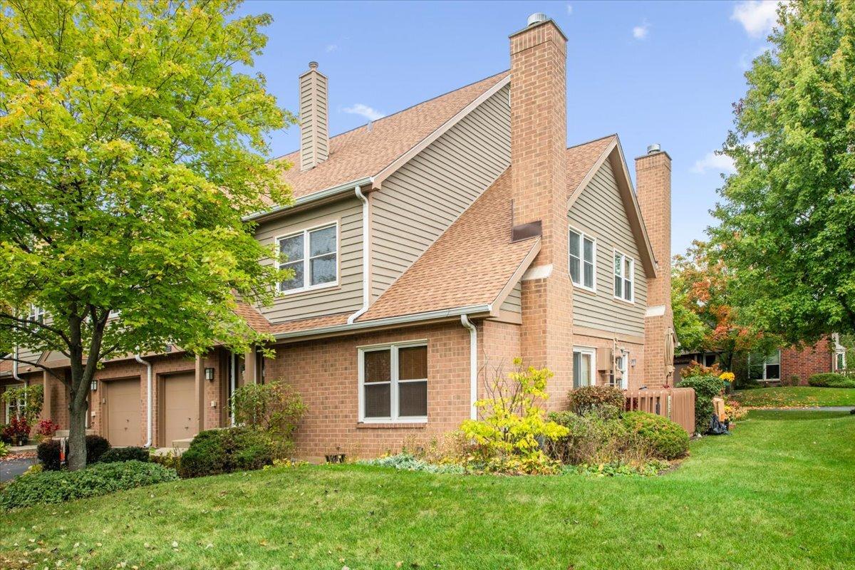 1523 Stewart Dr., Darien, IL 60561