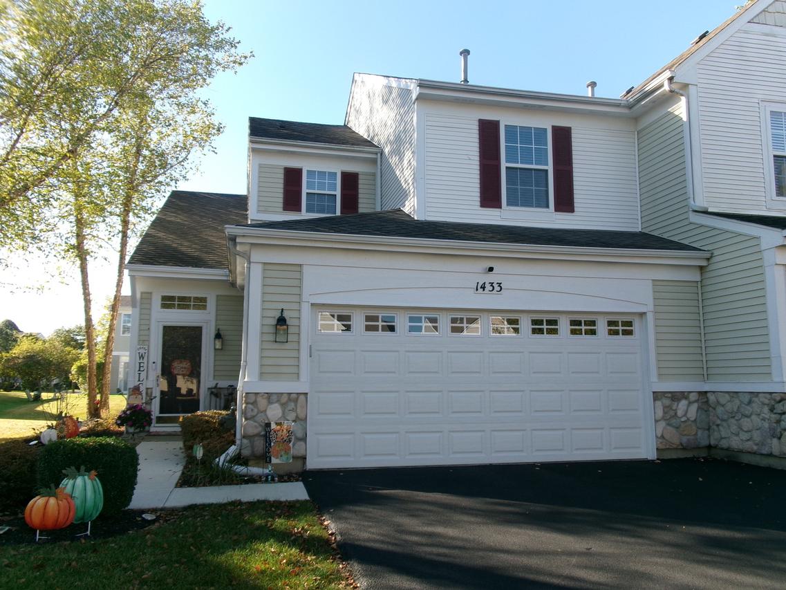 1433 White Pine Ln., Bolingbrook, IL 60490
