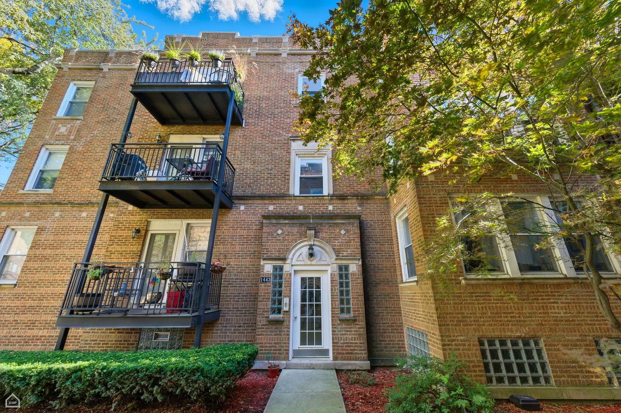 1443 W Victoria St. #3E, Chicago, IL 60660
