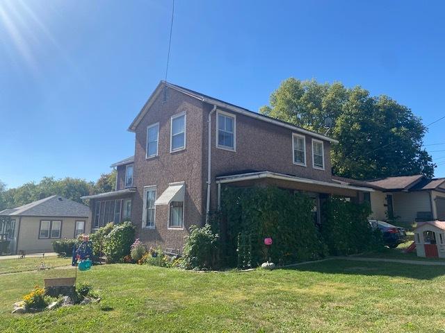 2504 1st St., Peru, IL 61354