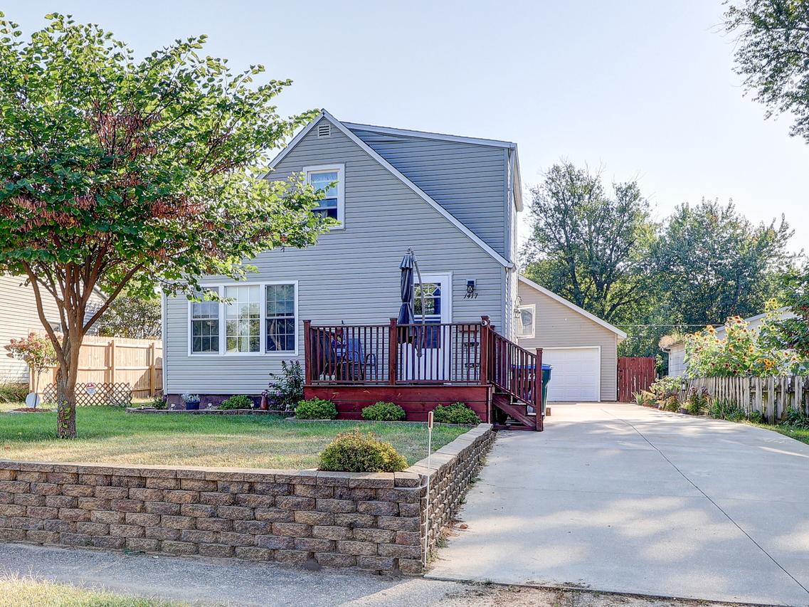 1417 10th Ave., Rock Falls, IL 61071