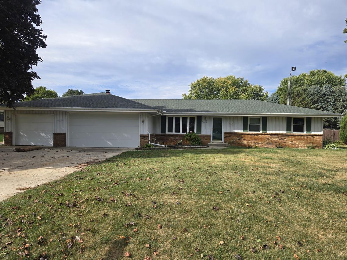 7544 La Maine Dr., Rockford, IL 61103