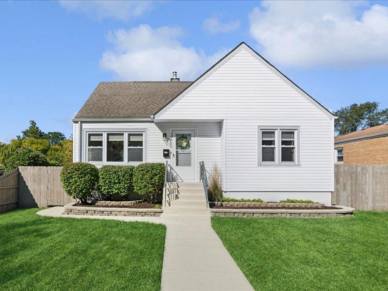 10726 S Sacramento Ave., Chicago, IL 60655