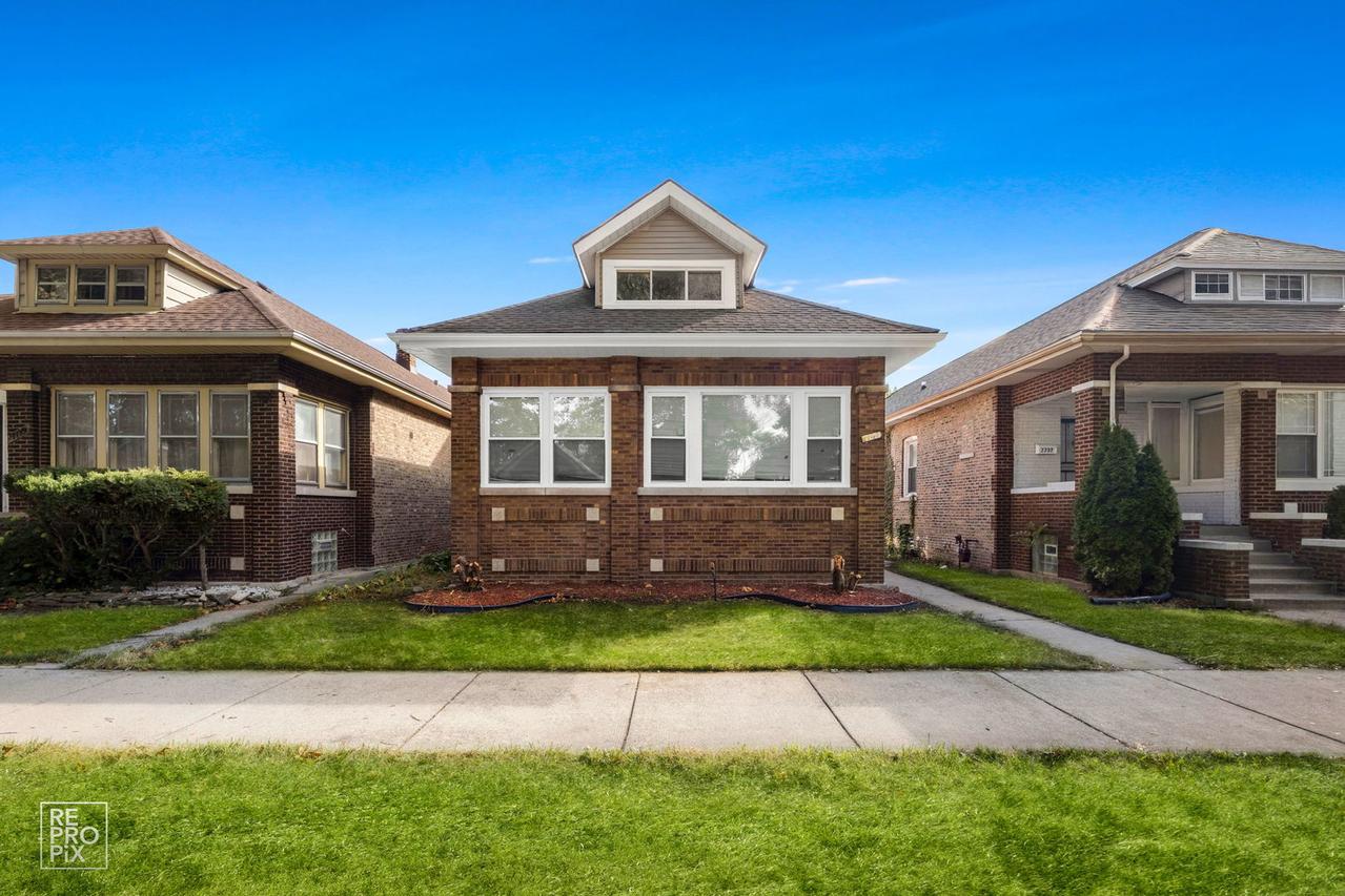 7733 S Luella Ave., Chicago, IL 60649