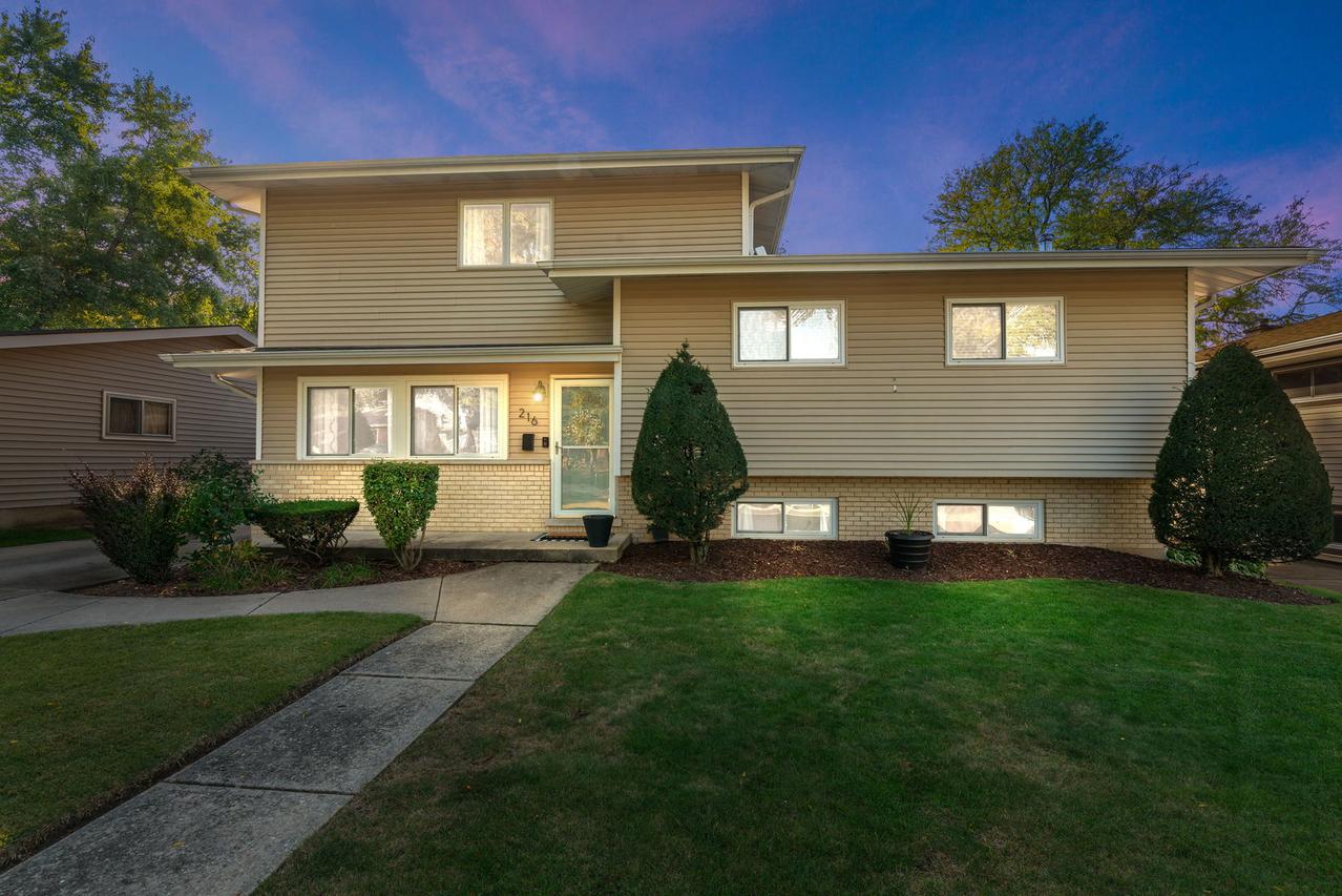 216 S Edgewood Ave., Lombard, IL 60148