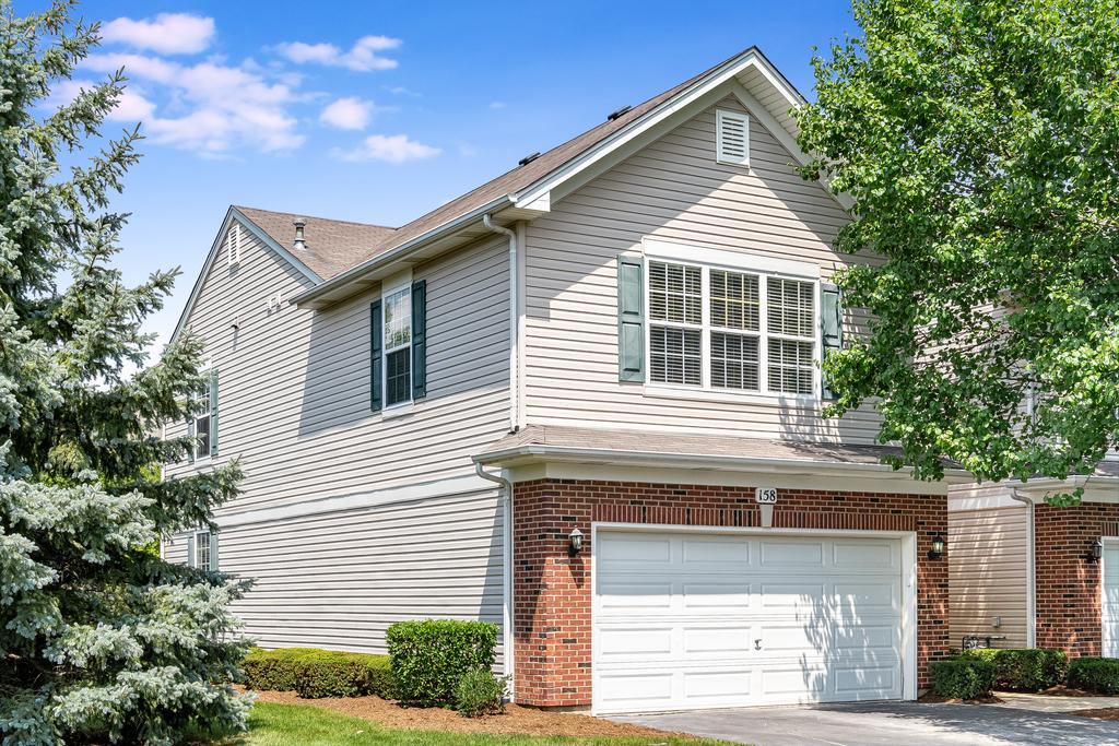 158 Concord Dr., Oswego, IL 60543