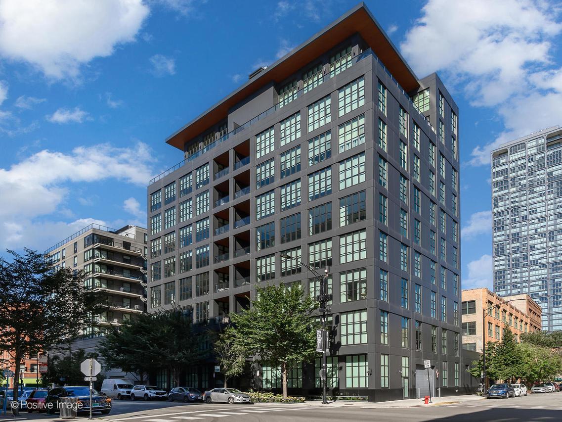900 W Washington Blvd. #302, Chicago, IL 60607