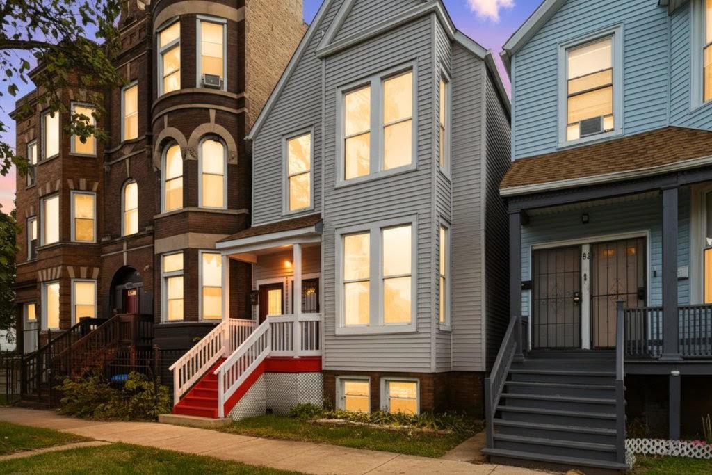 8919 S Exchange Ave., Chicago, IL 60617