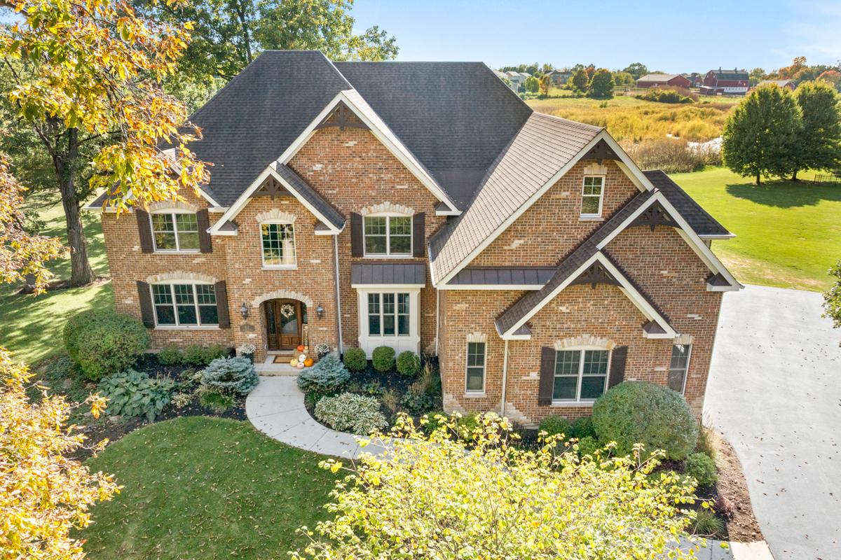 40W513 Old Mill Ct., Elgin, IL 60124