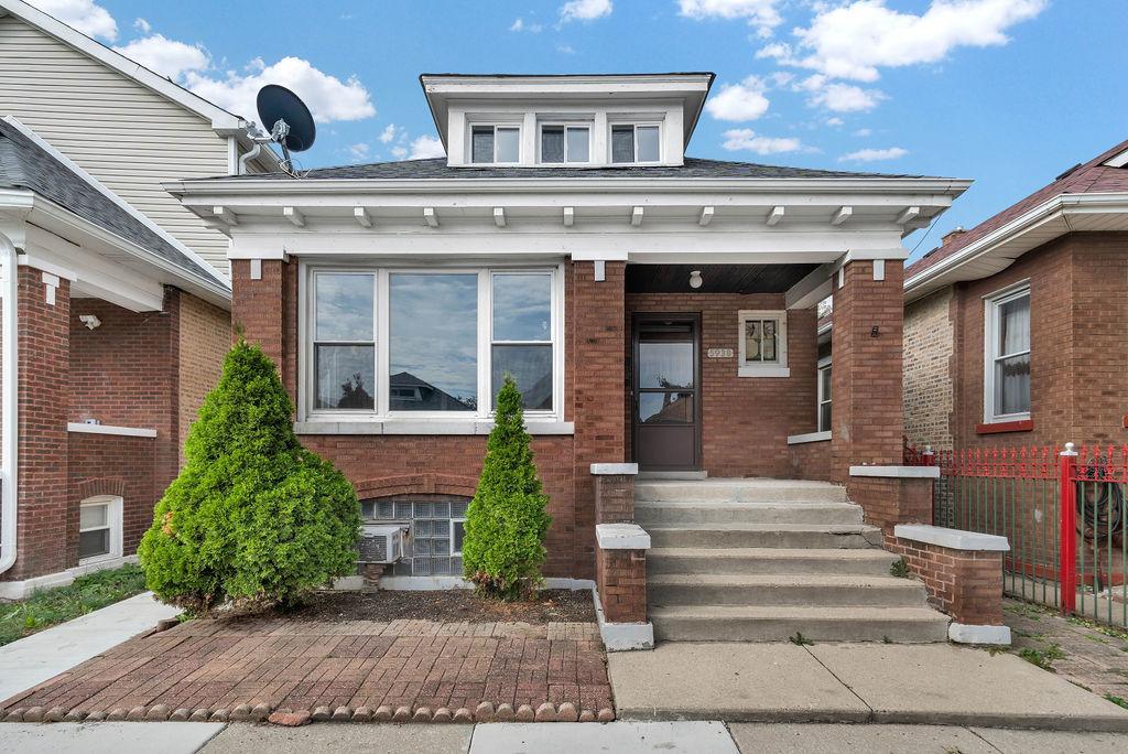 5938 S Richmond St., Chicago, IL 60629