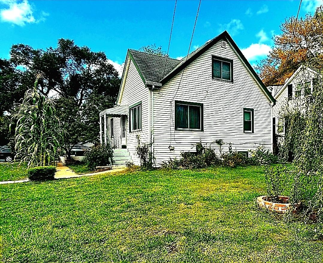 1100 W 173rd St., East Hazel Crest, IL 60429