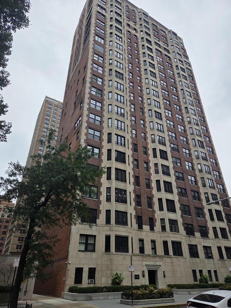 421 W Melrose St. #5D, Chicago, IL 60657