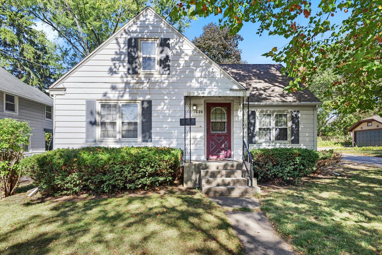 1624 Jackson St., Rockford, IL 61107