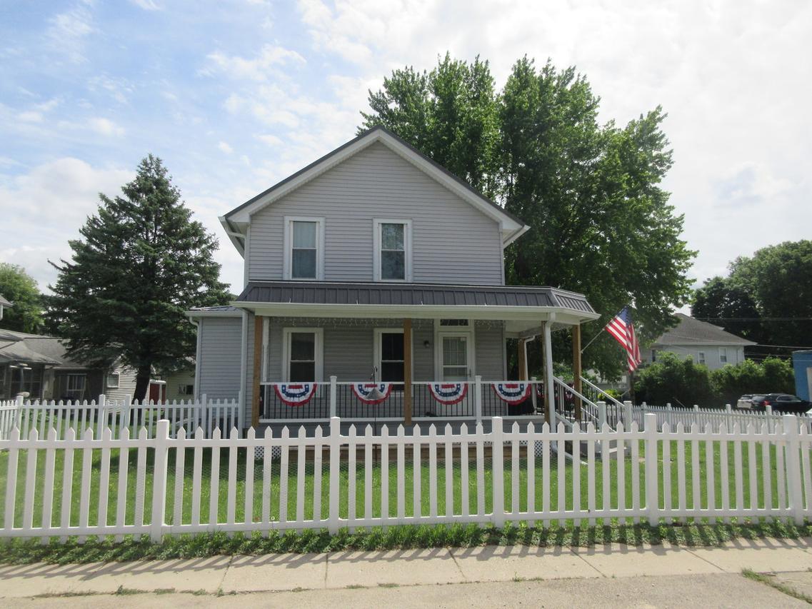 500 N Main Ave., Milledgeville, IL 61051