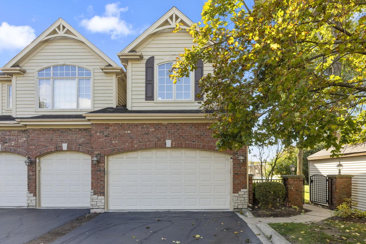 1161 Lisle Pl., Lisle, IL 60532