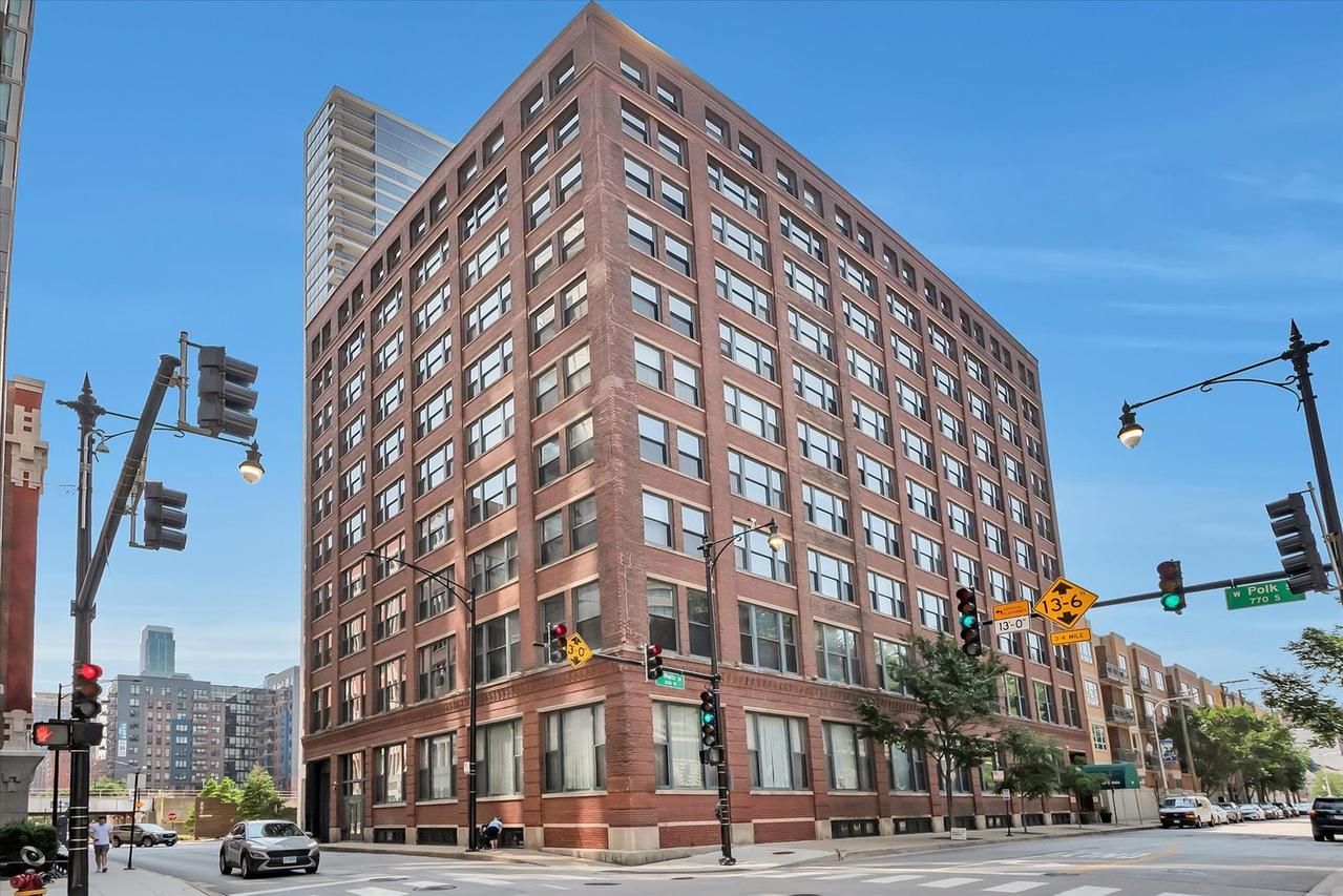 801 S Wells St. #303, Chicago, IL 60607