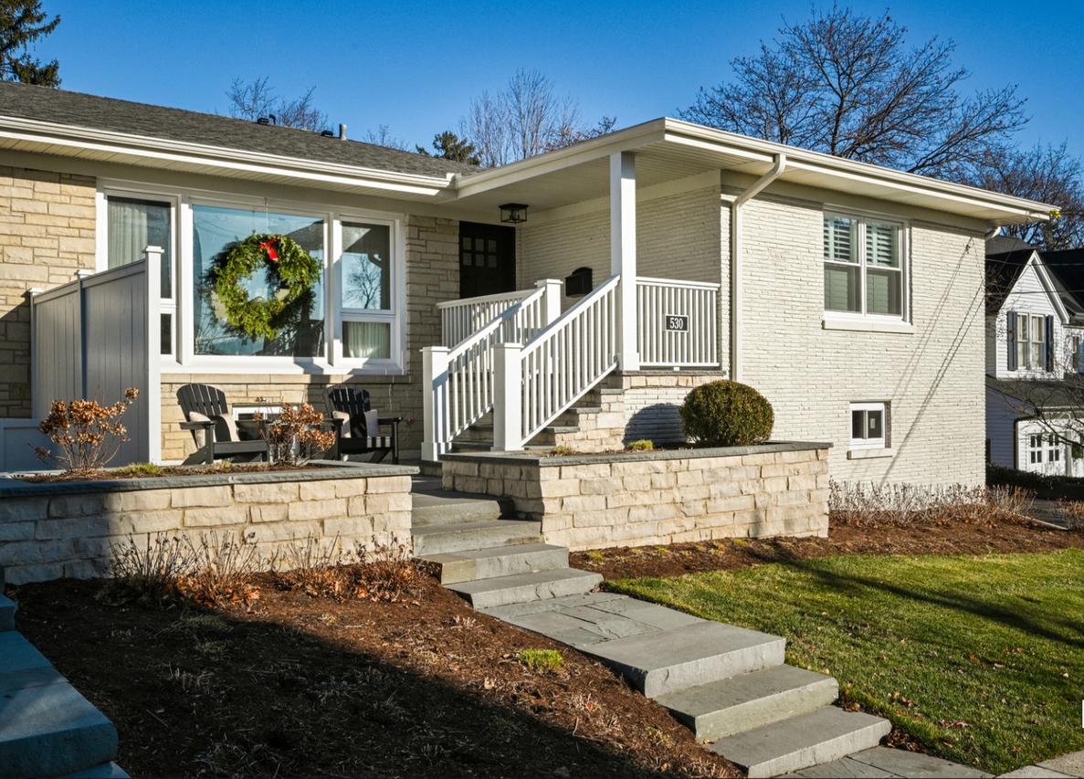 530 Anthony St., Glen Ellyn, IL 60137