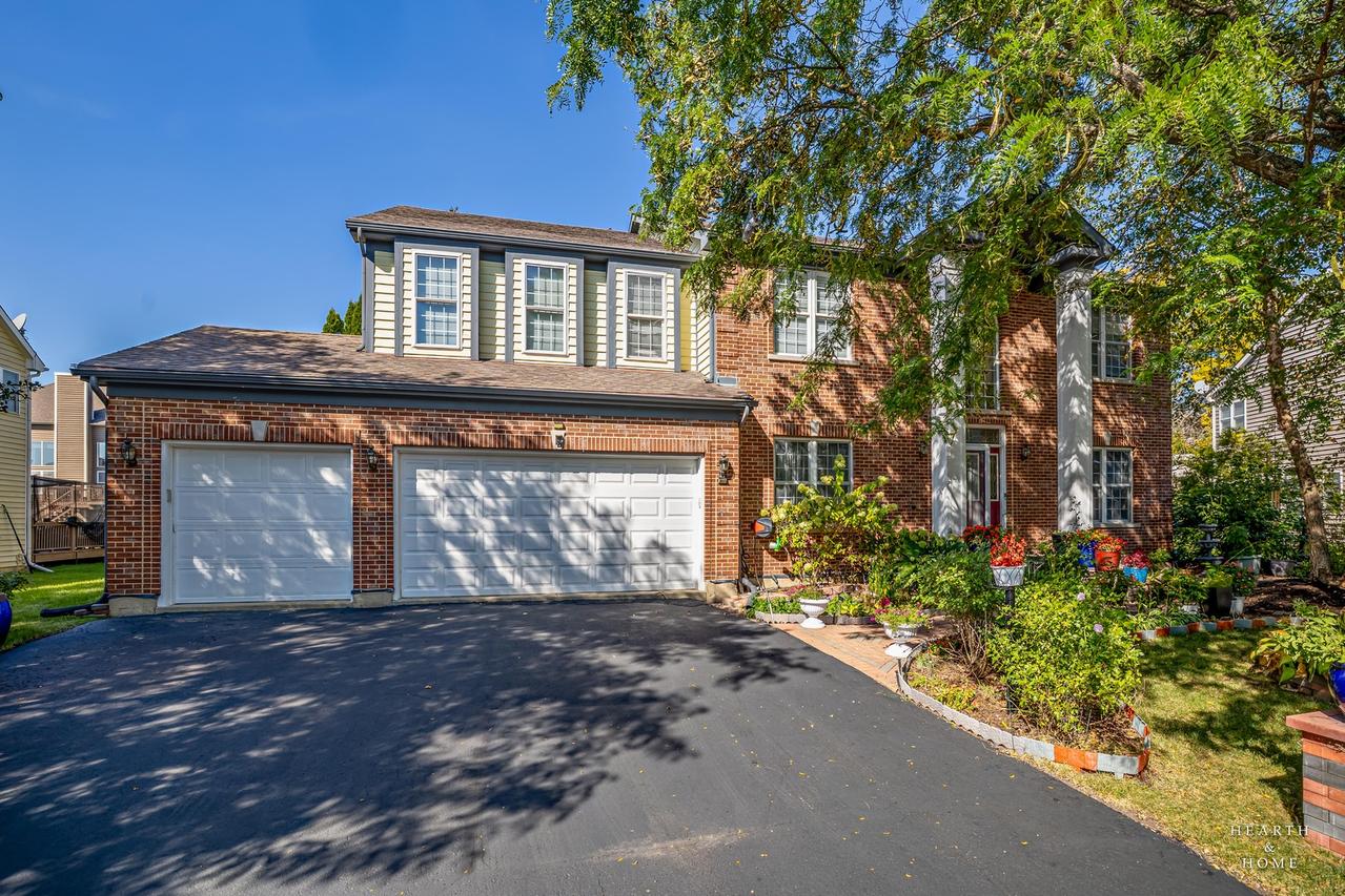 7 Shoal Creek Ct., Lake In The Hills, IL 60156