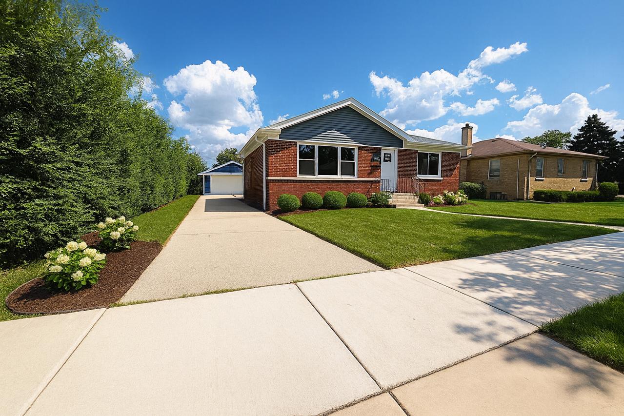 1847 Boeger Ave., Westchester, IL 60154