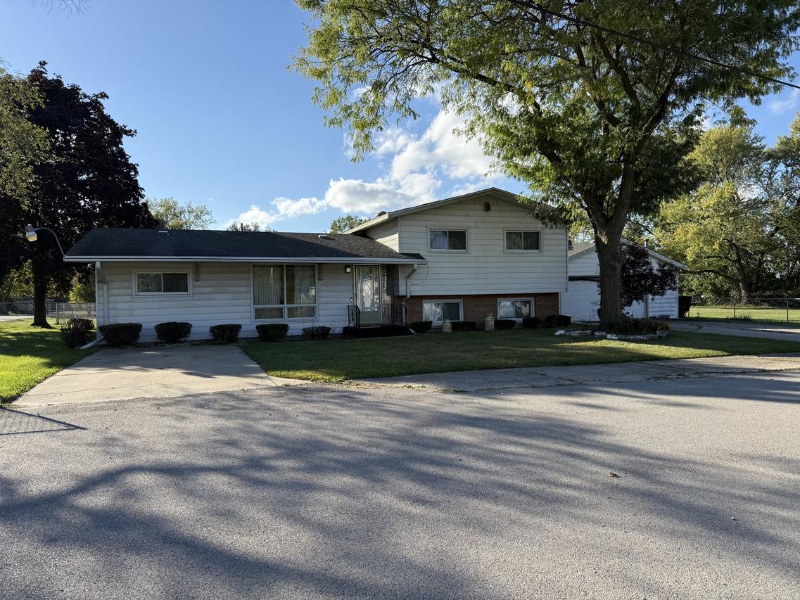 1522 Breen St., Joliet, IL 60436