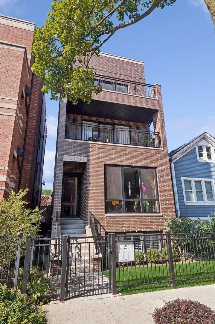 2622 N Racine Ave. #3, Chicago, IL 60614
