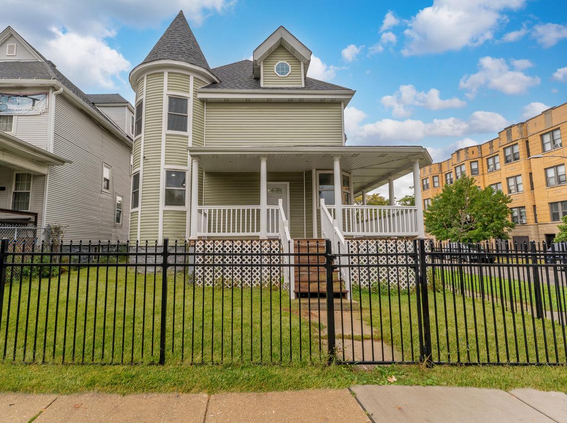 556 N Central Ave., Chicago, IL 60644