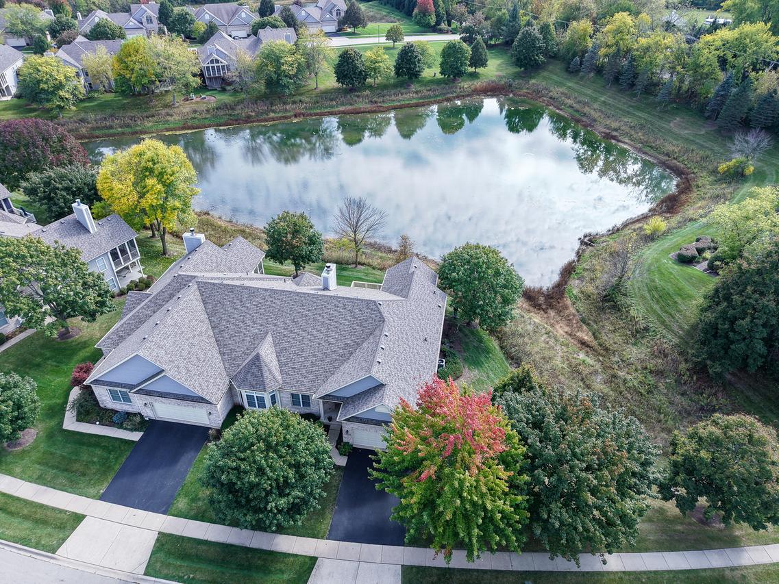 1012 Heron Way, Woodstock, IL 60098