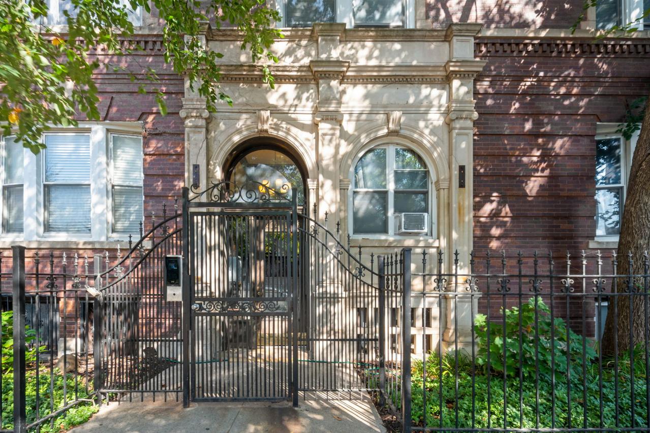 1424 E Hyde Park Blvd. #2, Chicago, IL 60615