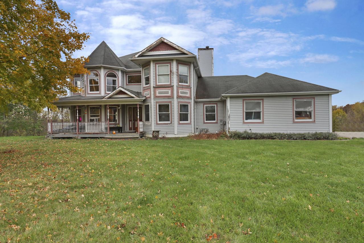 42416 N Crawford Rd., Antioch, IL 60002