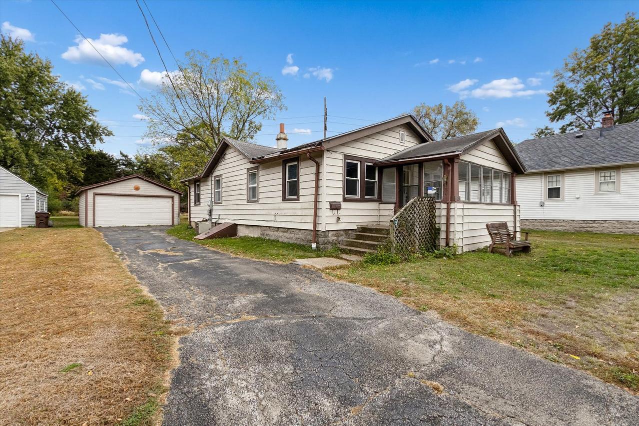 4815 Lexington Blvd., Loves Park, IL 61111