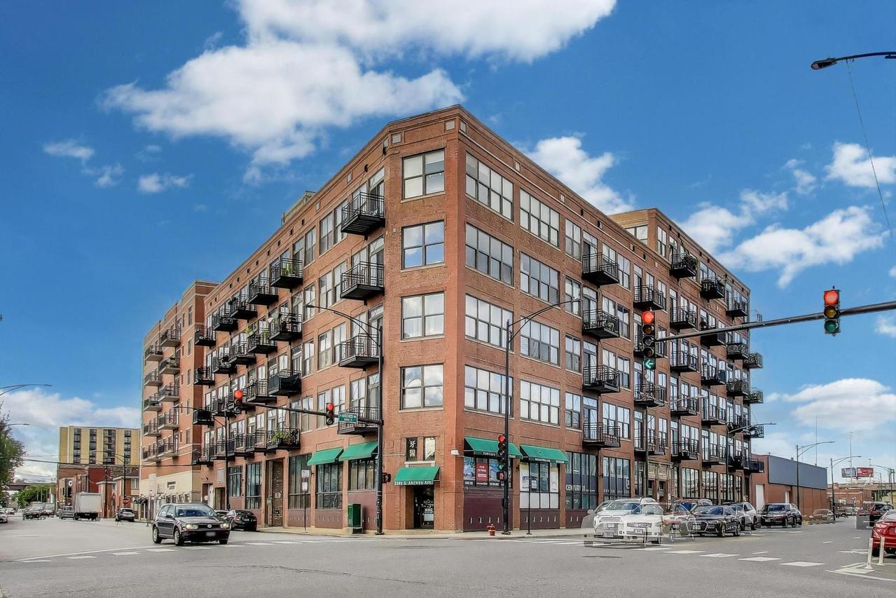 2310 S Canal St. #210, Chicago, IL 60616
