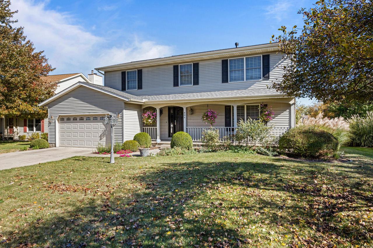 904 Wesley Ave., Savoy, IL 61874