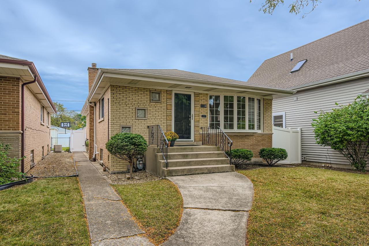 11130 S Whipple St., Chicago, IL 60655