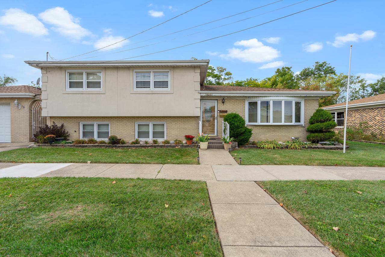 4038 Denley Ave., Schiller Park, IL 60176