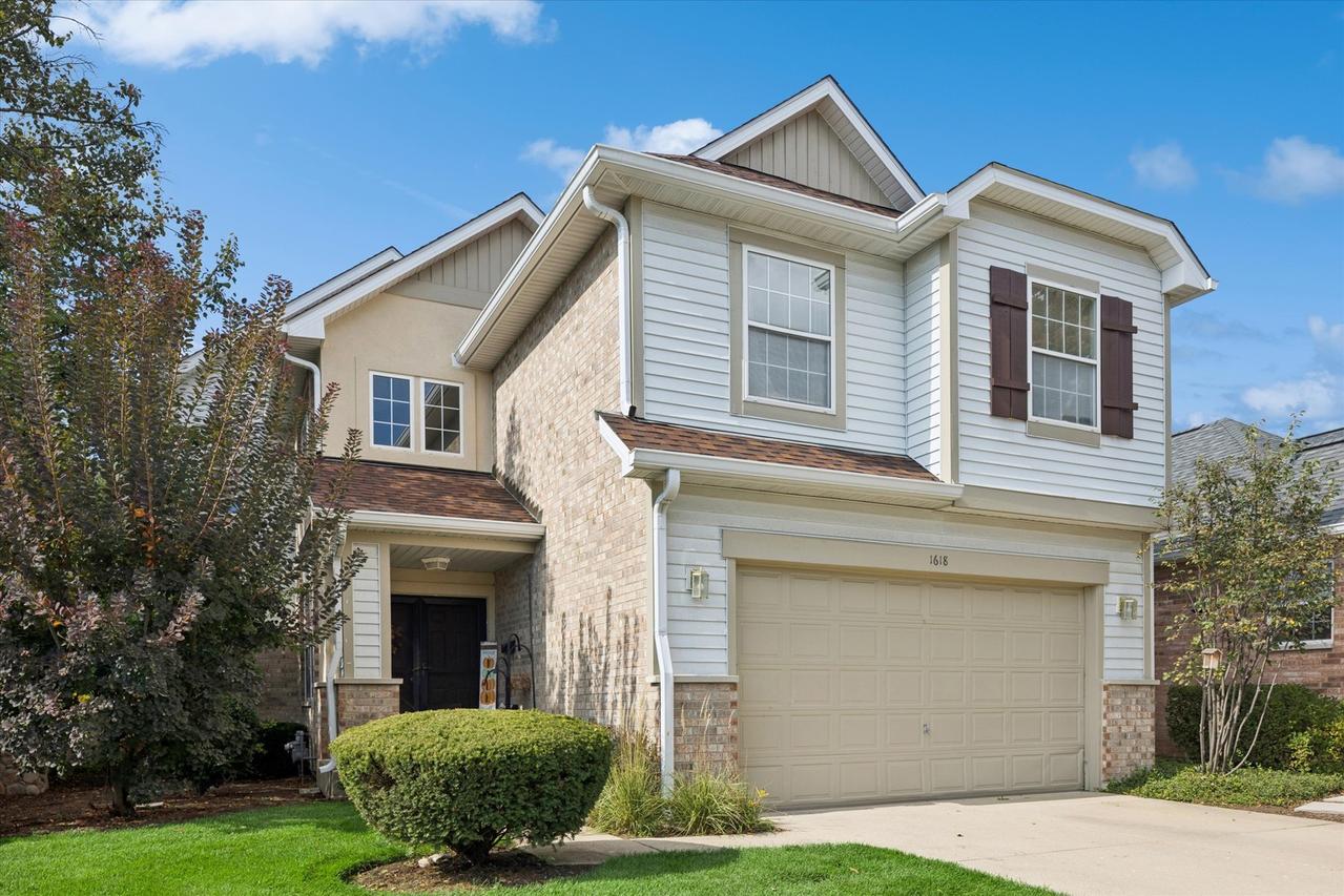 1618 Astor Ave., Oakbrook Terrace, IL 60181