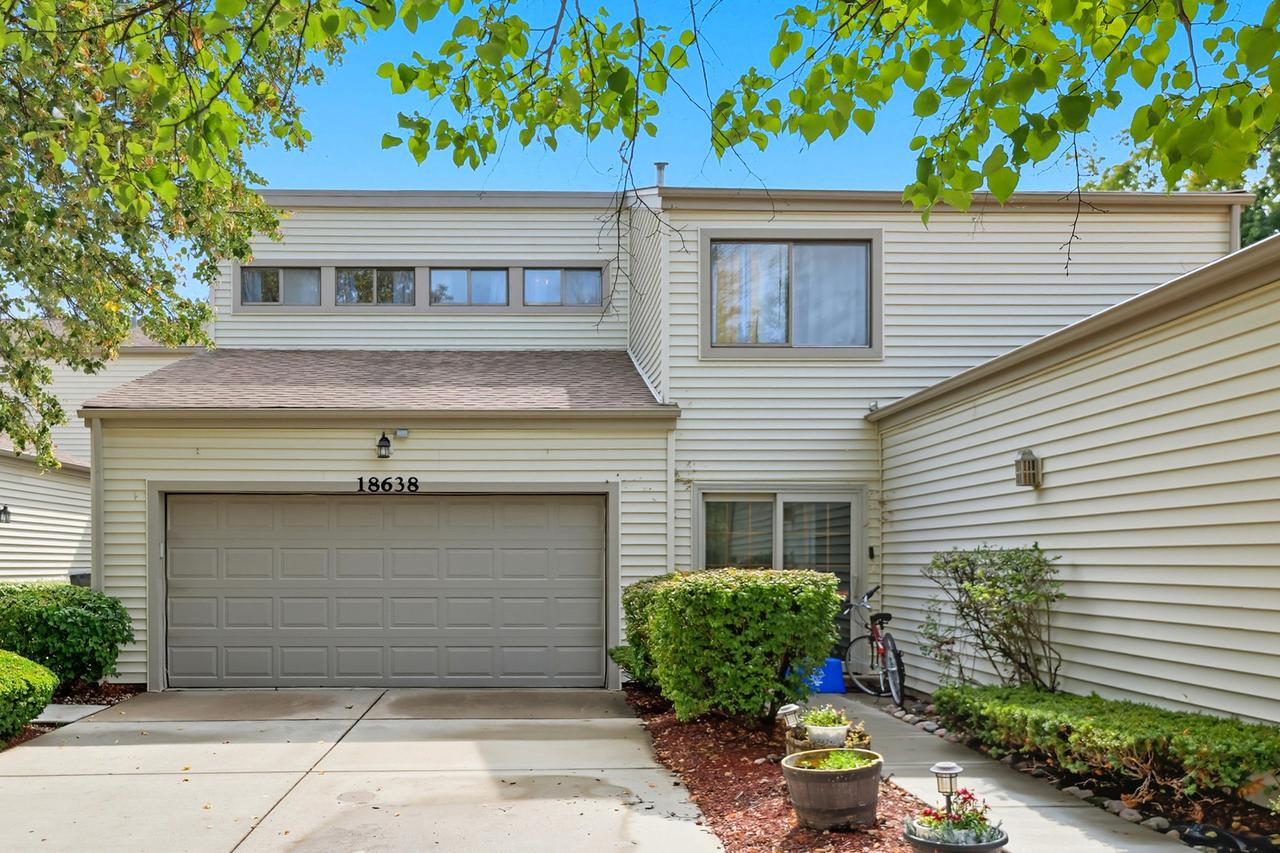 18638 Golfview Dr., Hazel Crest, IL 60429