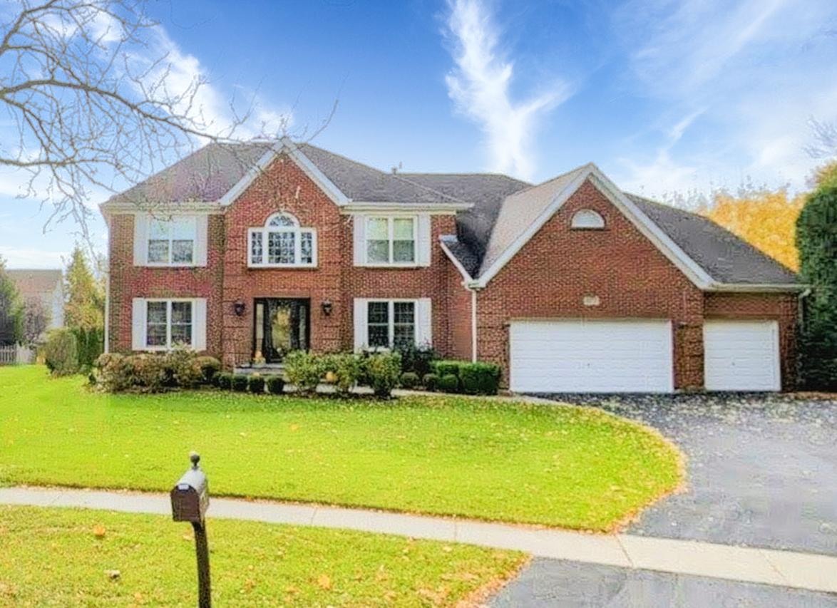 1657 Flagstone Dr., Crystal Lake, IL 60014