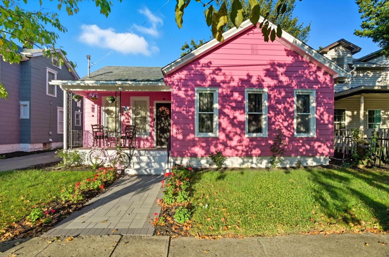 215 Parks Ave., Joliet, IL 60432