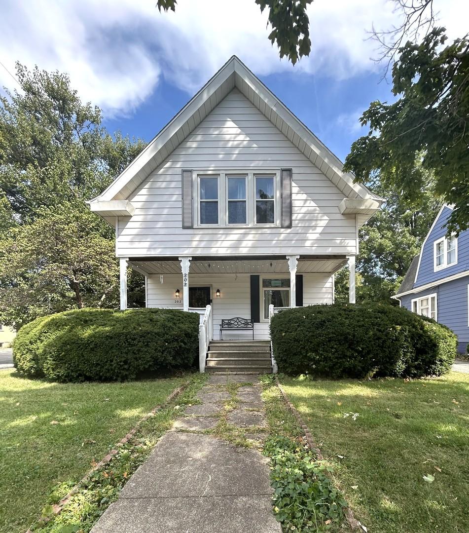 202 Willard Ave., Bloomington, IL 61701