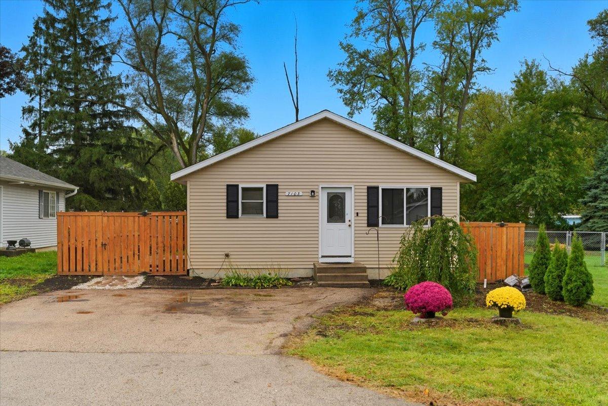 7103 Delaware Rd., Wonder Lake, IL 60097